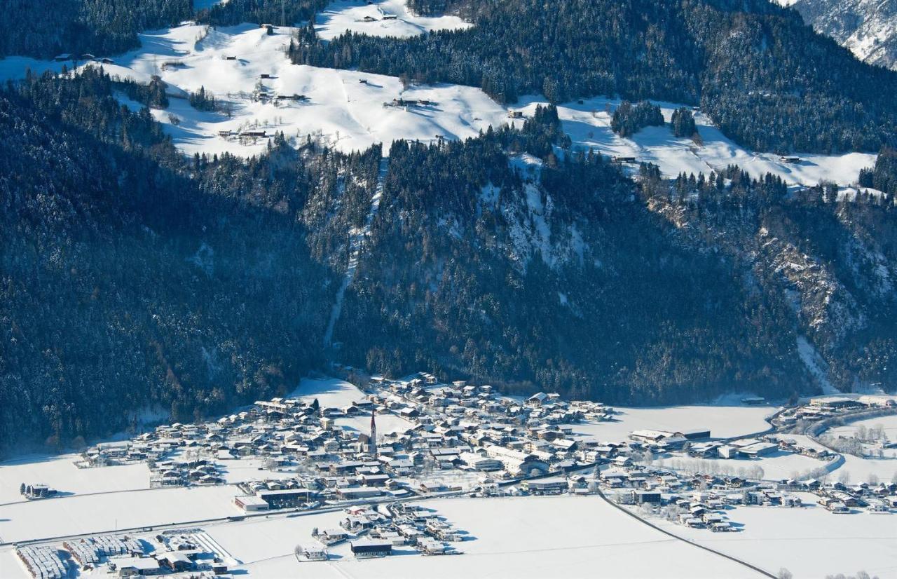Lodge Schönfeld Schlitters Exterior foto